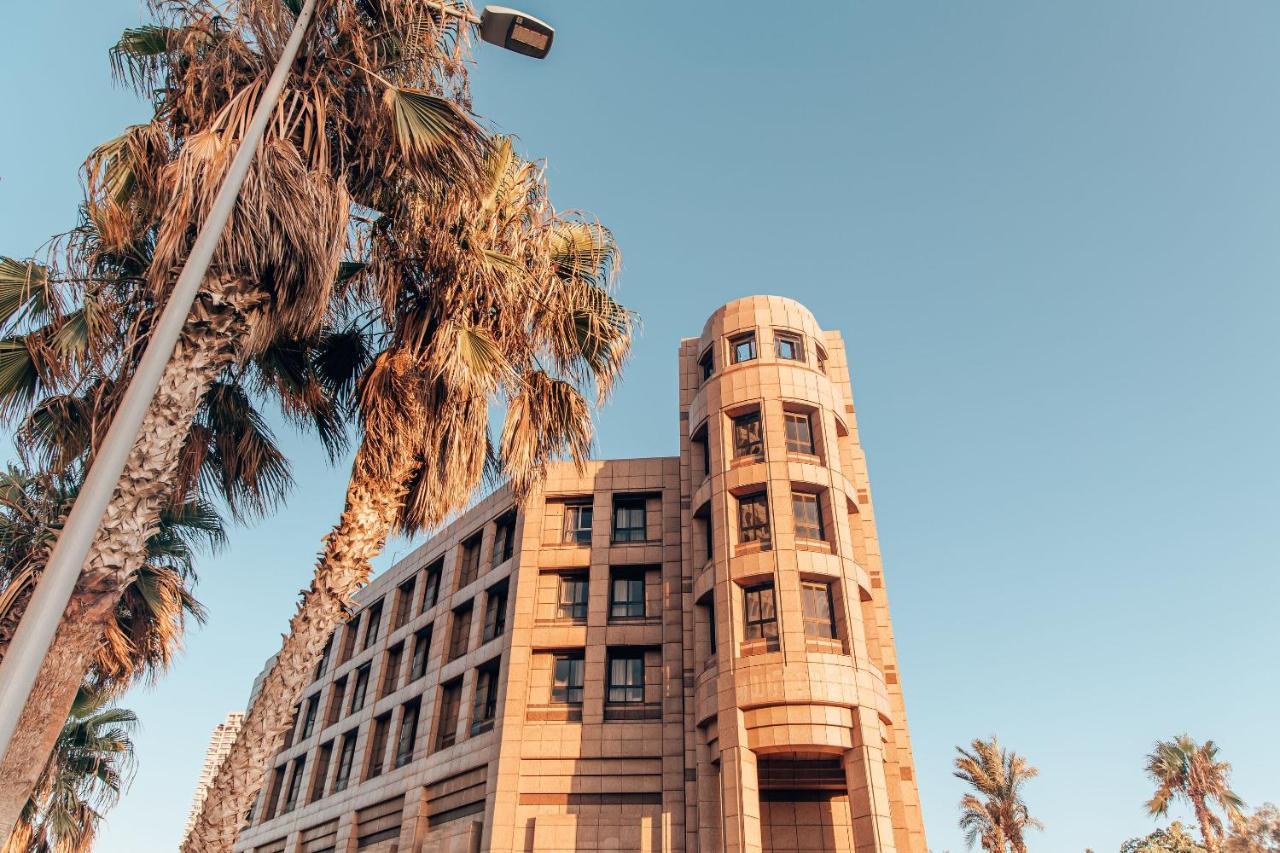 Seven Beach Tlv - By 7Even Hotels Тель-Авив Экстерьер фото