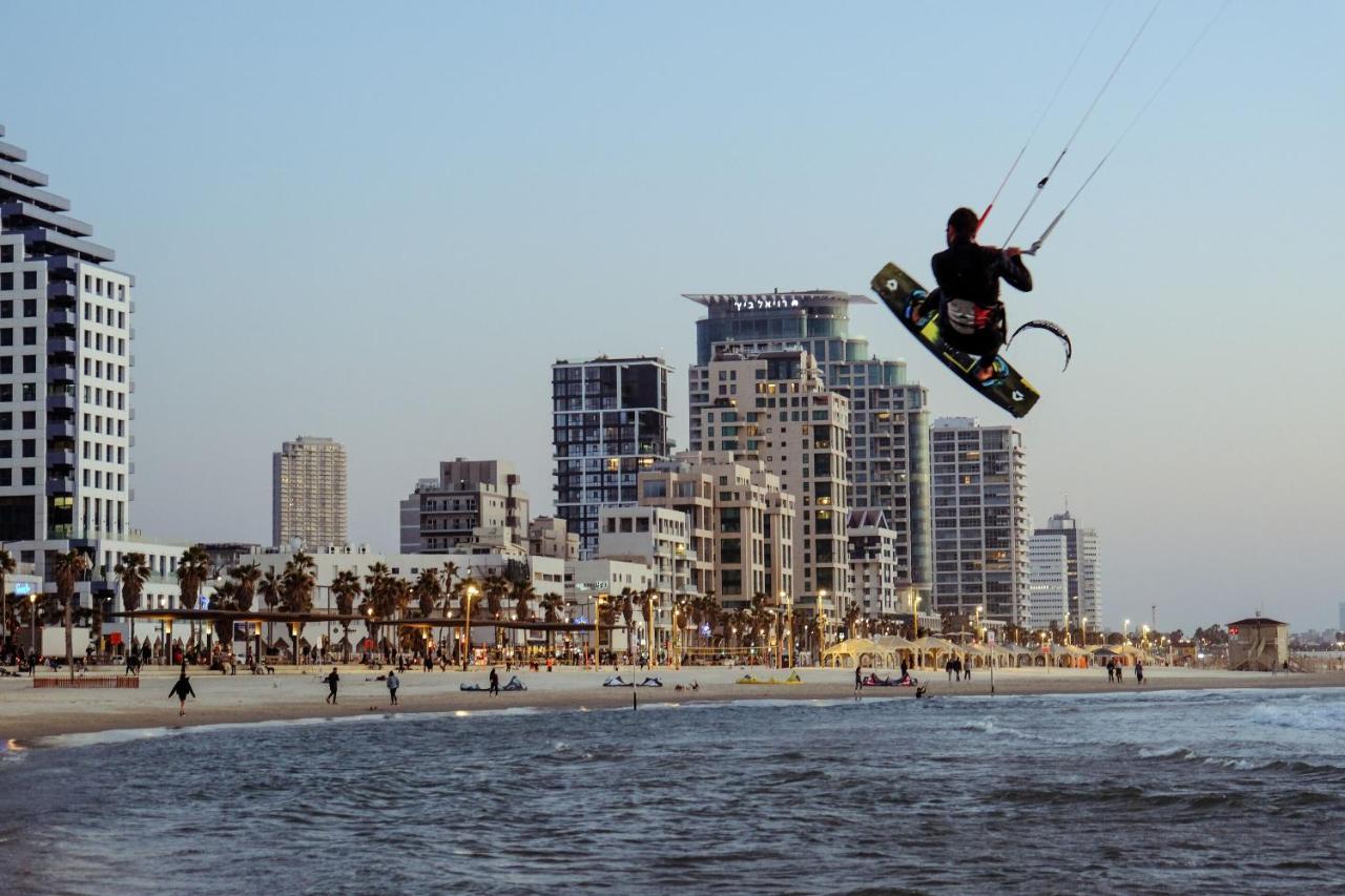 Seven Beach Tlv - By 7Even Hotels Тель-Авив Экстерьер фото