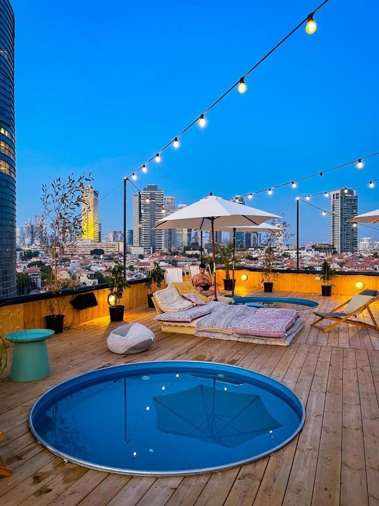 Seven Beach Tlv - By 7Even Hotels Тель-Авив Экстерьер фото